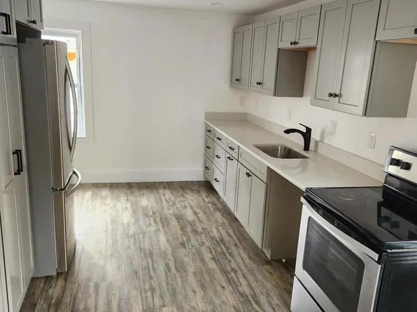 495 State St #2, Portsmouth, NH 03801