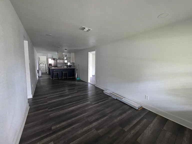 10015 Porto Rico Rd — Photo 2