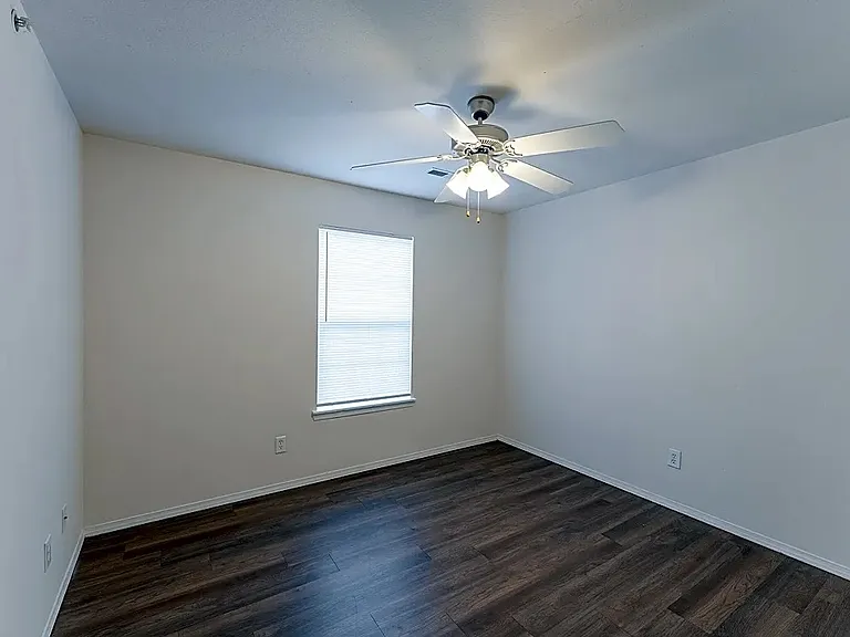 Watermill Park Apartments — Photo 15