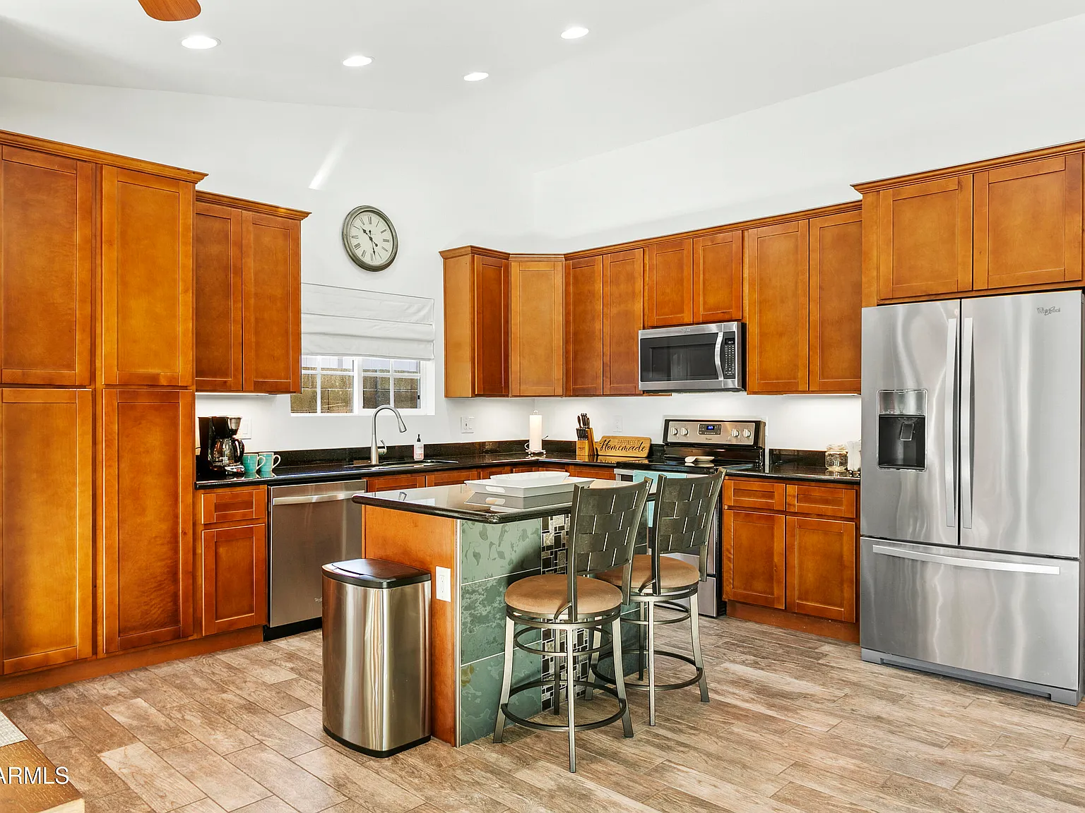 3 bed, 1536 sqft, $5,250 — Photo 4