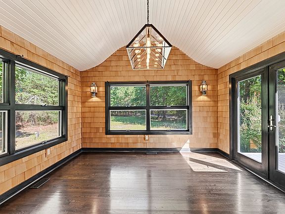 4th image of 420 Petersburg Rd