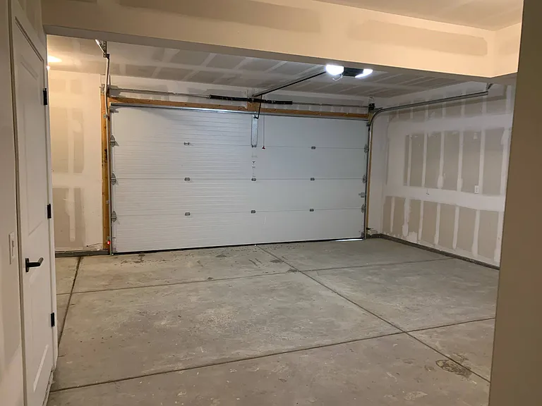 garage interior (2 car)