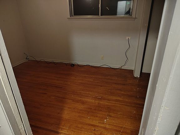 3rd image of 1860 Fairmeade Ave