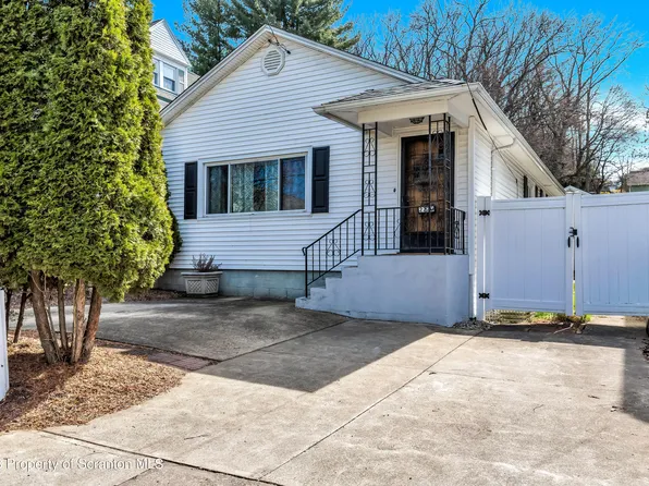 2220 Capouse Ave, Scranton, PA 18509