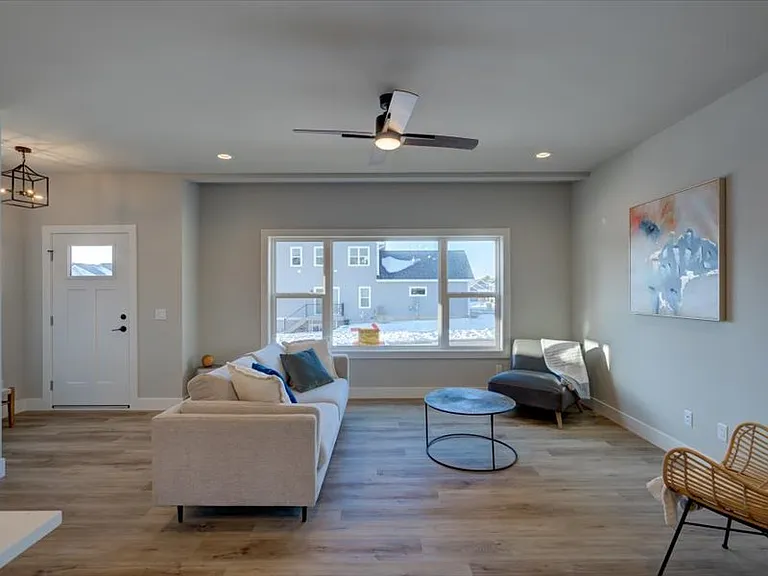 4880 Romaine Rd — Photo 6