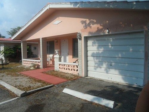 1st image of 301 SE 23rd Ave