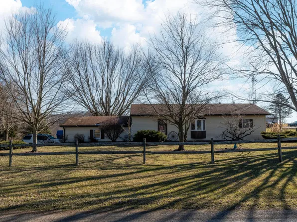 9405 Mulberry Rd, Mount Perry, OH 43760