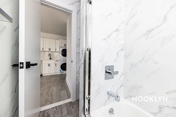 Rented by Nooklyn NYC LLC | media 13