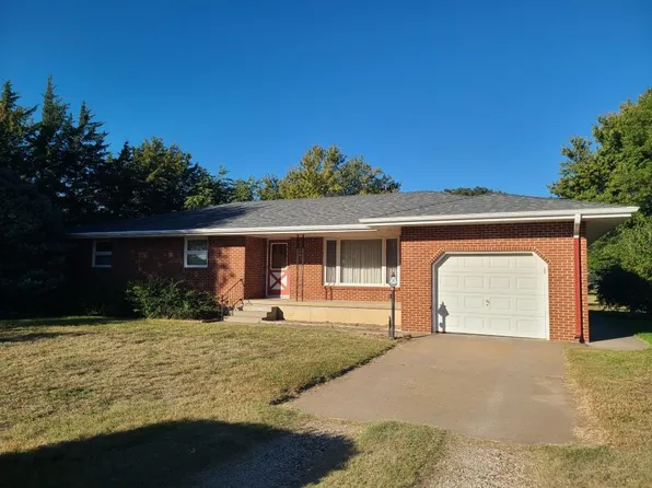 304 S Highland Ave, Assaria, KS 67416