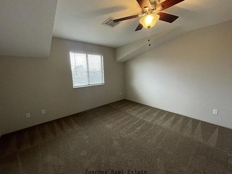 318 S Marina St — Photo 5