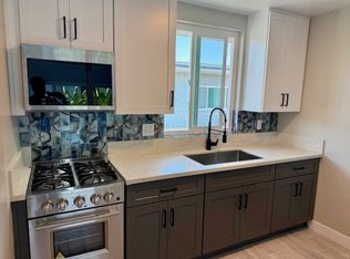 Live In The Pacblu Newly Renovated 2 Bedroom $2,190.00, San Diego, CA 92115