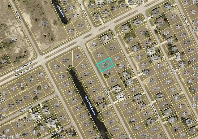 2nd image of 4145 NE 14th Pl