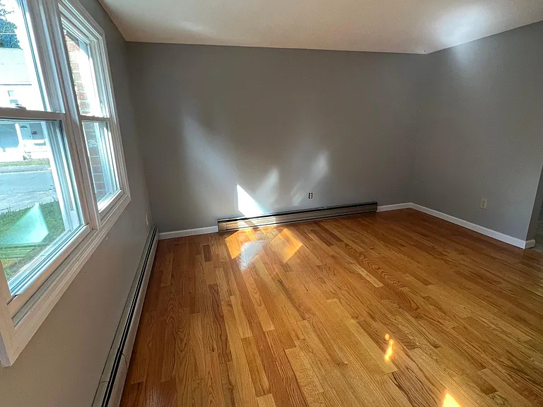 8 Water St #A — Photo 3
