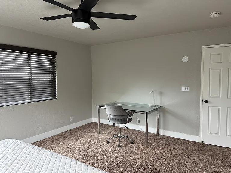 W Dovewood Ln — Photo 14