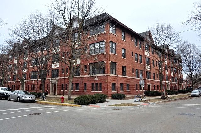 1st image of 5135 S Greenwood Ave APT 2