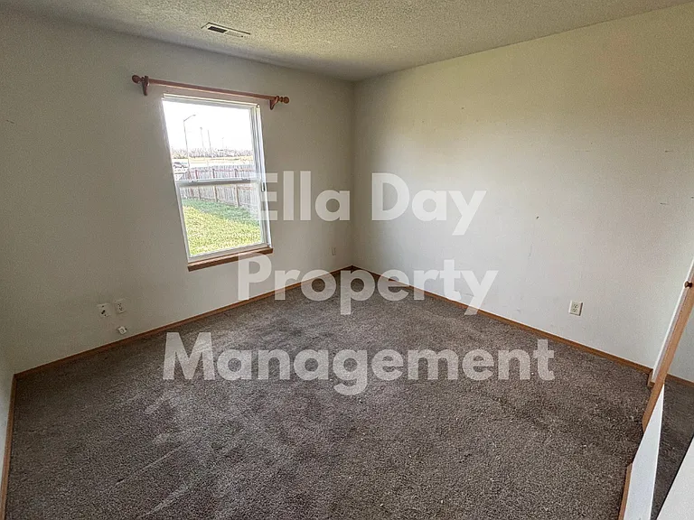 2520 E Conquest St — Photo 9