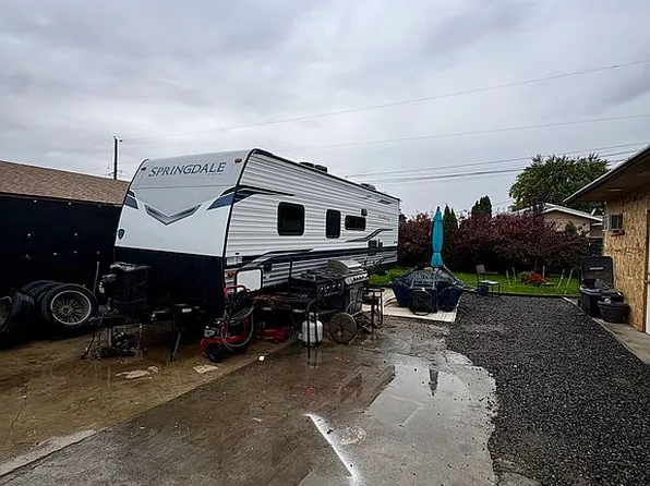 1714 S 10th Ave, Yakima, WA 98902