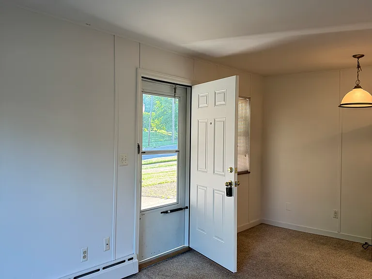 985 Northwood St #8 — Photo 9