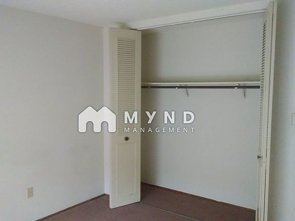5th image of 3002 Olive Glen Ct