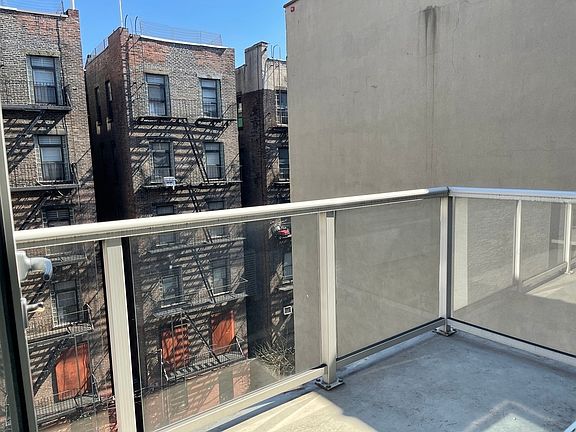 5th image of 111 E 115th St #7C