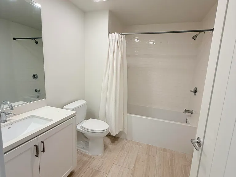 112 E Ortega St #204 — Photo 13