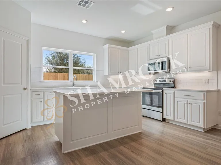 113 W Windmill Way — Photo 5