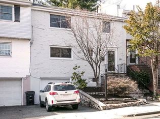 214 Kent St UNIT 214, Brookline, MA 02446