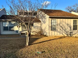 1950H Leslie Dr, Kerrville, TX 78028