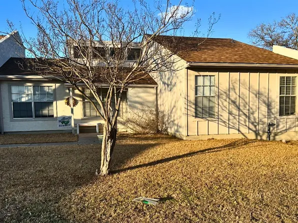 1950H Leslie Dr, Kerrville, TX 78028