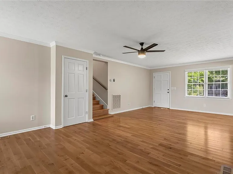 37 Skyview Cir — Photo 8