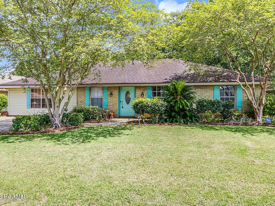1st image of 109 Valencia Dr