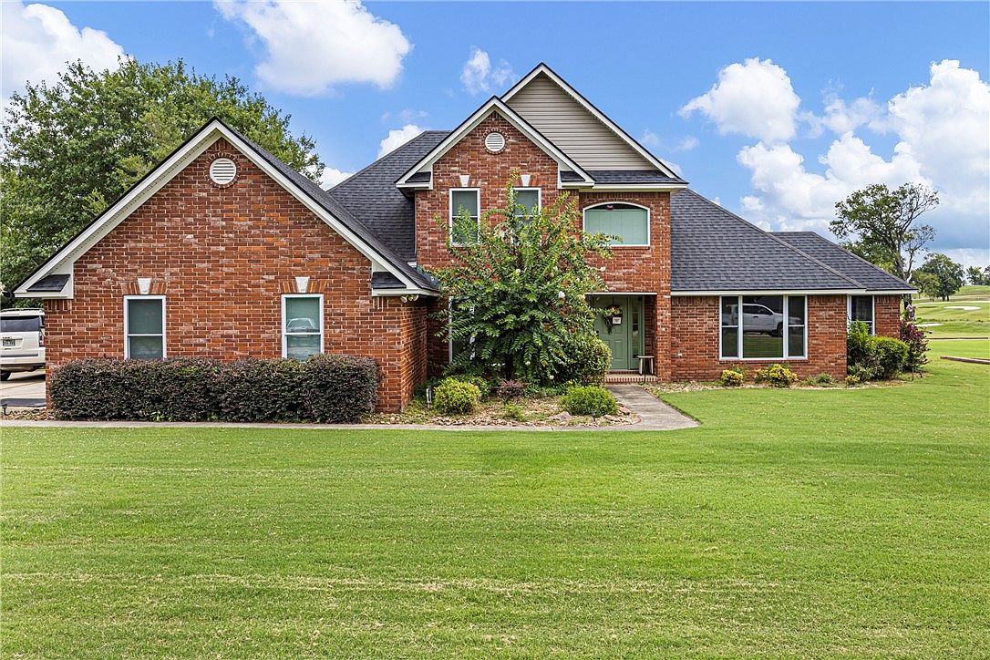 10092 W Keri St — Chamberlyne Country Club