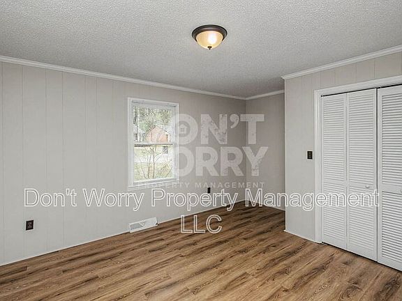 4th image of 201 Pinecrest Dr