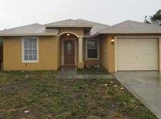 1672 W 26th St, Riviera Beach, FL 33404