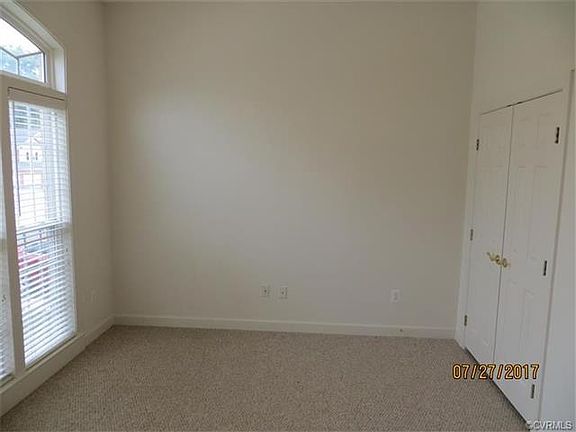 5th image of 1005 Raymond Ct