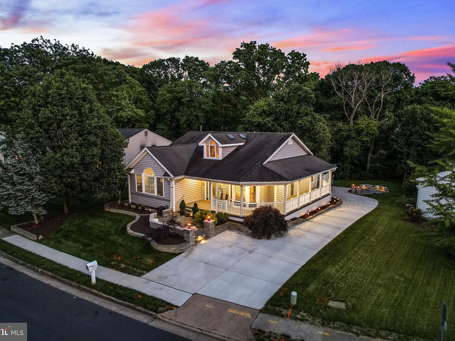15331 Blueridge View Dr, Centreville, VA 20120 Zillow