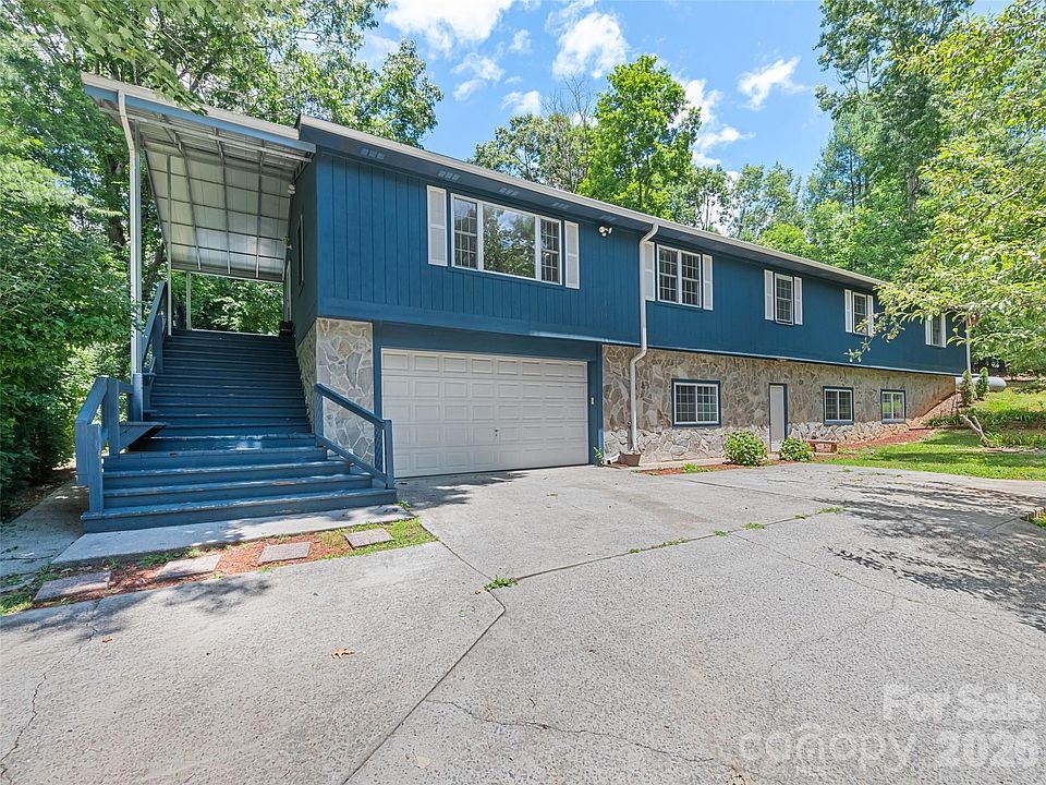 1st image of 18 Bran Rick Ln