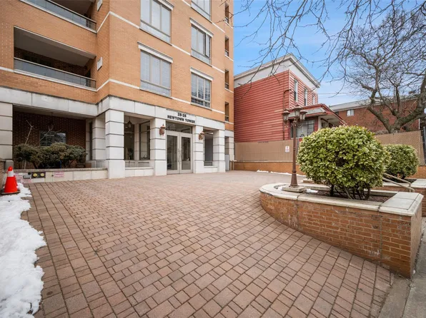 25-25 Newtown Avenue #4D, Astoria, NY 11102