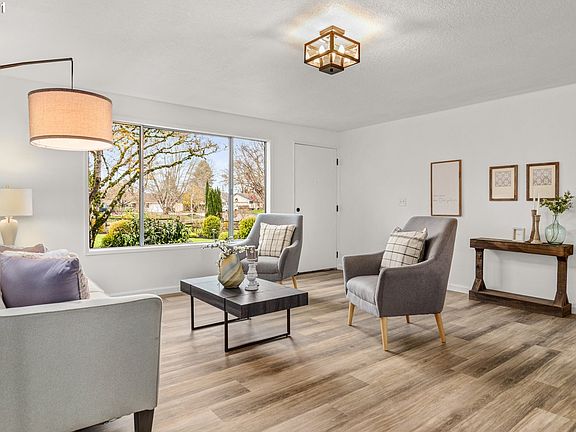 4th image of 5720 SE Madera Ct