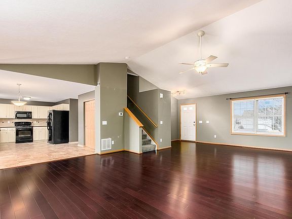 5th image of 1221 Sassafras Ln