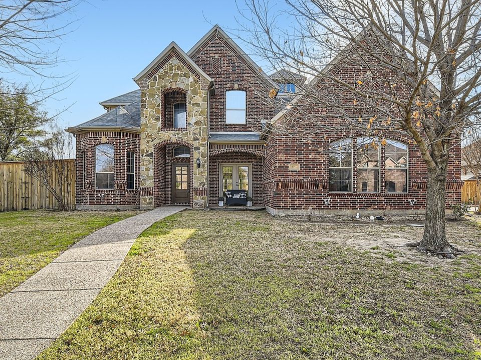 1st image of 301 Creekside Trl