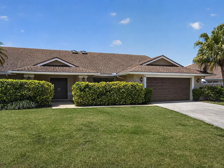 1773 Wiltshire Village Dr — Photo 2