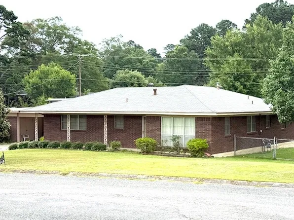 2748 Country Club Dr, Haynesville, LA 71038
