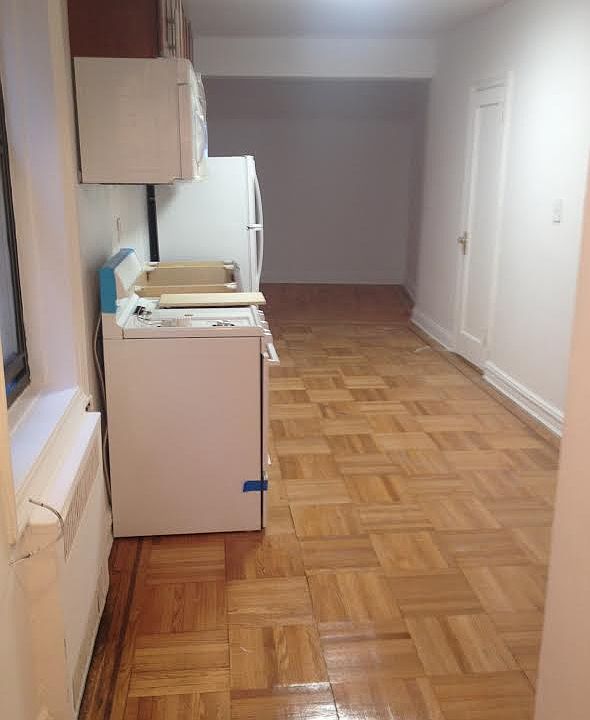 1st image of 33 Crooke Ave APT 1B
