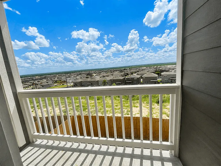7161 Magnolia Vlg #201 — Photo 16