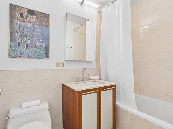 3585 Greystone Avenue image 11 of 11