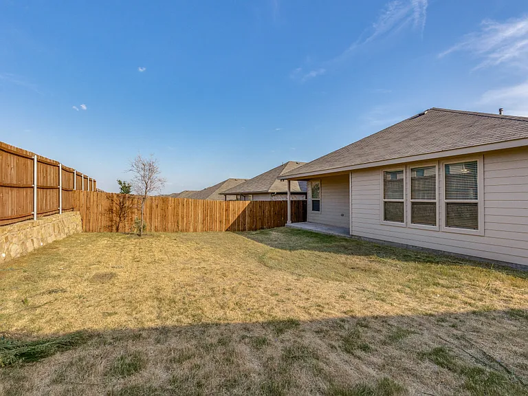 1240 Bosque Ln — Photo 12