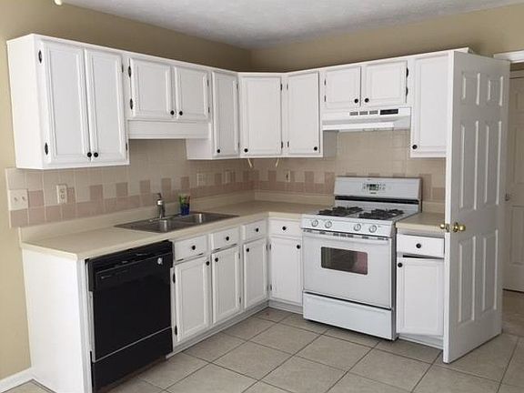5th image of 4845 Camberbridge Dr