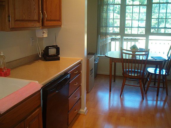 Kitchen w/nook