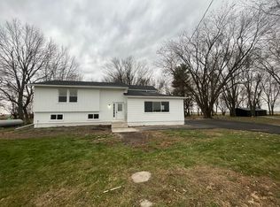 46 N 46th Rd, Mendota, IL 61342